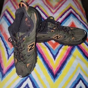 New Balance 473 Men's size 11 4e Dark Green All Terrain Running Shoes Hiking